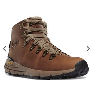 Danner Women’s Mountain 600 Hiking Boots